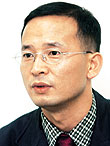 [너섬에서]기로에 선 고래의 운명/김종일 정치경제부 차장