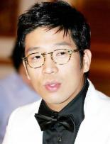 “MC몽 생니 3개 뽑아 軍 면제..브로커에 250만원”경찰