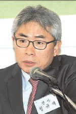 [fn 이사람] 덕형포럼 조찬 모임서 강연 정규재 한국경제 논설실장