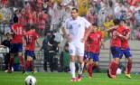 ‘행운의 자책골’ 한국, 우즈벡전 1-0 리드