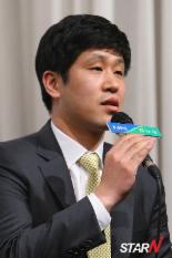 [포토] 대한항공 김종민 감독 '3전4기 기분으로'