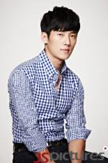 뮤지컬 배우 고은성, JS픽쳐스와 전속계약 “아낌없이 지원할 것”