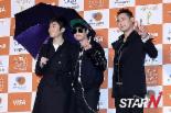 에픽하이 ‘신발장’, 음원차트 이틀째 1위..‘新기록 세우나’