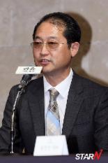 [포토] 인사말하는 클로드 최