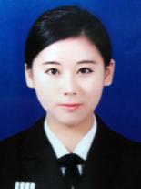 부경대 해군학군단 임관 첫 여성 장교 장미정씨