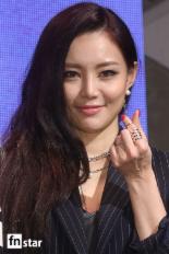 [포토] 브아걸 미료, ‘심쿵 하트!’