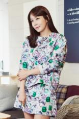 배우 김정은 내년 3월 결혼, 美서 조촐한 결혼식 예정?