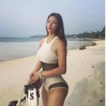 유승옥, 바닷가서 원피스 수영복 입고 ‘우월 볼륨 과시’