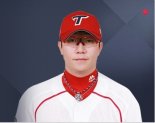 양현종, 팀 동료 나지완 제치고 KBO 월간 MVP 선정