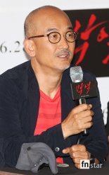 ‘박열’ 이준익 “근현대의 인물 영화화하는 것 위험한 일”