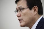 최종구 금융위장 첫 간부회의 "장기연체채권 정리, 8월중 성과 내야"