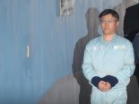 '靑문건 유출' 정호성 2심도 징역 1년6월..法 "일부 증거 인정 안돼"