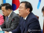 김태년 "한국당, 학제개편 전제로 선거연령 인하 방침은 사실상 반대" 