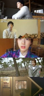 ‘리틀포레스트’ 이상의 날것 예능 ‘숲속의 작은 집’ (종합)