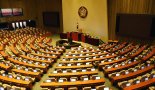 여야, 국회정상화 막판 고비..바른미래 철야농성 압박