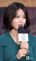 수영 측 “‘제3의 매력’ 제안 받아 긍정적 검토 중” (공식)