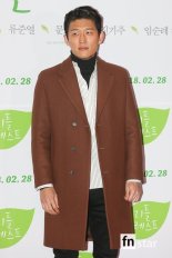 고준, 비에스컴퍼니와 재계약 체결 “돈독한 신뢰 바탕”