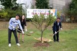 광명시 중매 1호커플 탄생…‘첫출발 통장’ 전달