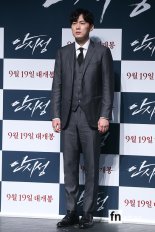 [포토] 박병은, ‘근사한 수트 풀착장’