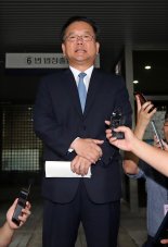 '긴급조치 위반' 김부겸, 40년만에 재심서 무죄 판결