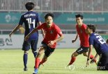 [아시안게임] 이승우-황희찬 연속골...한국축구, 연장 접전속 일본 누르고 '금'