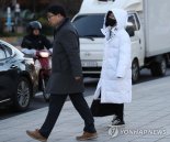 여험 범죄 논란 '지하철 패딩 테러'.. 경찰 '오인 신고' 결론