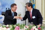 文대통령, 노영민 비서실장에 "경제계 인사 만나달라" 주문