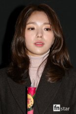 [포토] 채수빈, ‘어둠속 빛같은 청순미모’