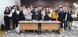 한국국제학교, 동백꽃 배지 제작 제주4‧3 알리기