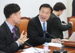 '산으로 가는' 바른미래..孫 '정면돌파' vs. 하태경 '연판장'