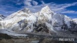 히말라야서 대규모 눈사태에 등산가 8명 실종