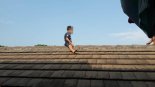 "포경수술 받기 싫어요".. 병원 지붕 위로 도망친 5세 소년