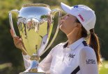 ‘노보기’ 우승 고진영, LPGA 개인 타이틀 1위 굳히기
