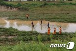 폭우로 불어난 하천서 실종된 고교생, 숨진 채 발견