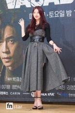 [포토] 수지, ‘벨트로 한층 돋보이는 개미허리’