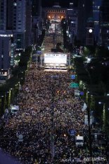 '검찰개혁' 최후통첩, 서초동 촛불집회 열린다.. 보수 맞불 집회도
