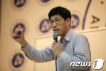 진중권 "윤석열 사퇴 압박 꼬투리 잡을 게 '항명' 프레임"