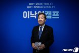 잠룡 이낙연, '총선승리' '당내입지 강화' 동시 겨냥한 '광폭행보'
