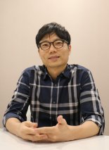 "책장 속 잠든 책 깨워 이웃과 함께 읽어요" [fn이사람]