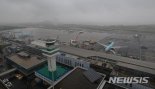 제주공항, 17일 뇌우·돌풍에 16편 결항·지연 운항