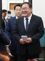 김태년 "미래한국당 교섭단체 구성? 막장정치"