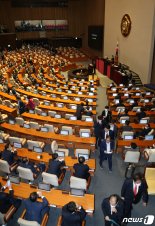 與김영진 "野, 본회의 집단 퇴장.. 반드시 사라져야 할 관습"