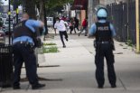 총소리에 트럼프 긴급대피… 시카고선 가짜뉴스發 '유혈사태'