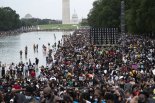 워싱턴 내셔널몰에서 대규모 인종차별 반대 시위