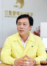 "구청 문턱 낮추고 소통부서 설치… 민원 75% 이상 해결" [로컬 포커스 자치단체장을 만나다]