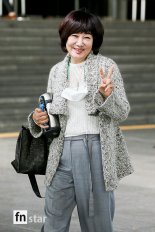 [포토] 김혜영, ‘텀블러 대신 보온병’