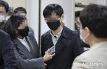 '동료 성폭행' 전 서울시장 비서실 직원 1심서 징역 3년 6월