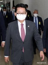 박지원 원장, 내주 방일...'스가·니카이' 면담 주목   