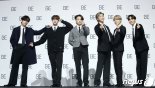 방탄소년단  "빌보드 차트 62년 사상 첫 역사" 썼다