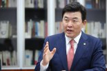 윤영석 "'문재인 신격화'하는 민주당 의원들..USB 내용 밝혀라"